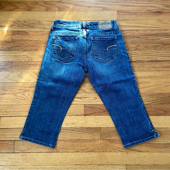 American Eagle Capris - Picture 2 of 3